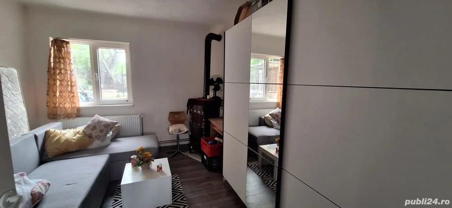 Casă cu 2 camere cu Teren 700 Mp în Central