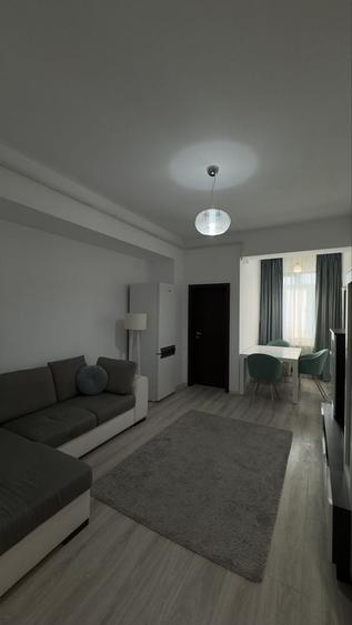 Apartament cu 2 camere decomandat în Galata