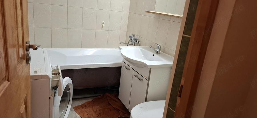 Apartament cu 2 camere semidecomandat în City Park Mall