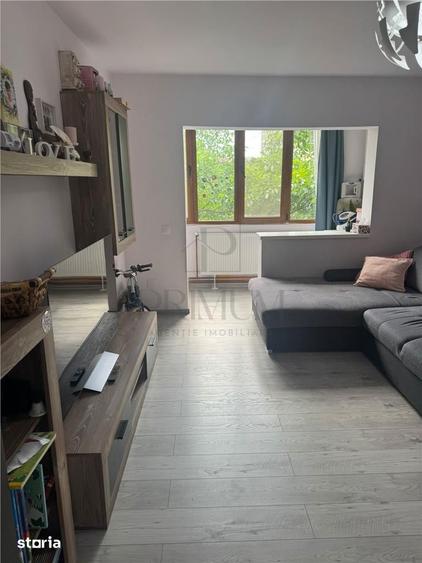 Apartament cu 3 camere decomandat, mobilat în Bucovina