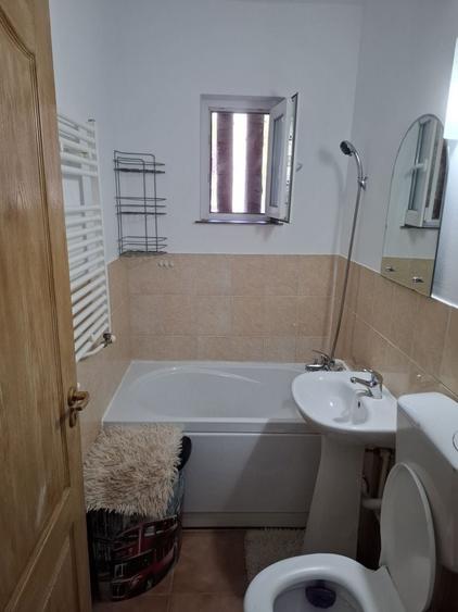 Apartament cu 2 camere semidecomandat în Sud