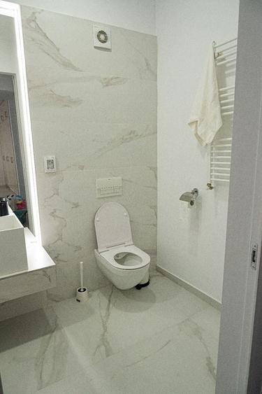 Apartament cu 2 camere decomandat, mobilat în Politehnica
