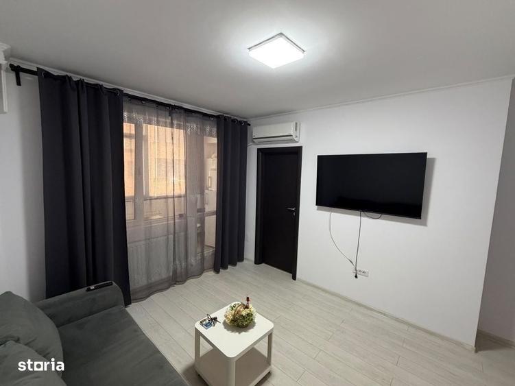 Apartament cu 2 camere decomandat în Roșu