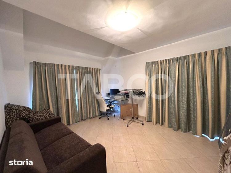 Casă cu 5 camere decomandat cu Teren 57 Mp în Tilișca