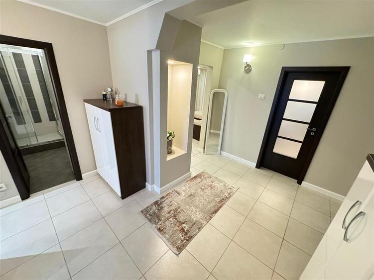 Apartament cu 3 camere decomandat în Lunca Cetățuii