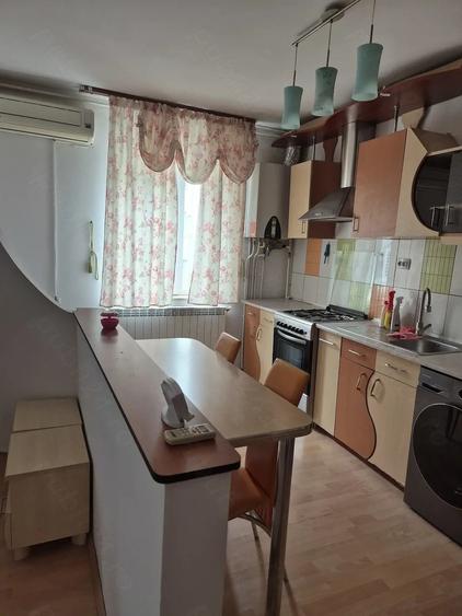 Apartament cu 2 camere decomandat în Dumbrava 2
