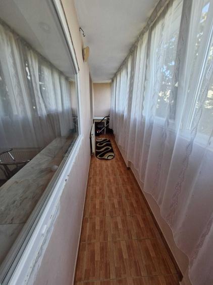 Apartament cu 2 camere decomandat în Cornișa