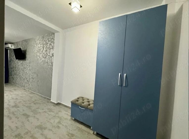 Garsonieră decomandată în Calea București