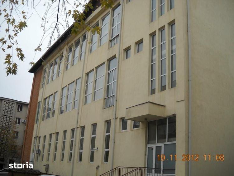 Spațiu comercial, de 1,547 mp, în Craiovei