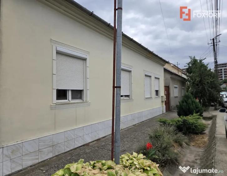 Casă cu 4 camere cu Teren 694 Mp în Șega