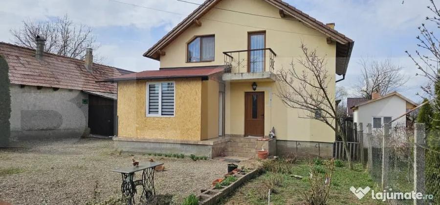 Casă cu 4 camere cu Teren 569 Mp în Central