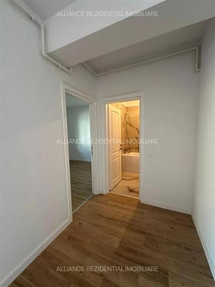 Apartament cu 2 camere decomandat în Apărătorii Patriei