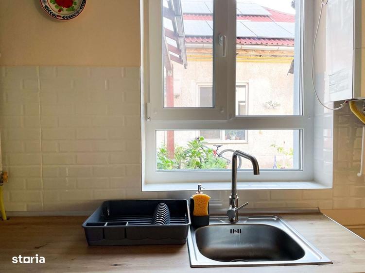 Vand apartament cu 2 camere, situat la casa, zona cenrtala - 8