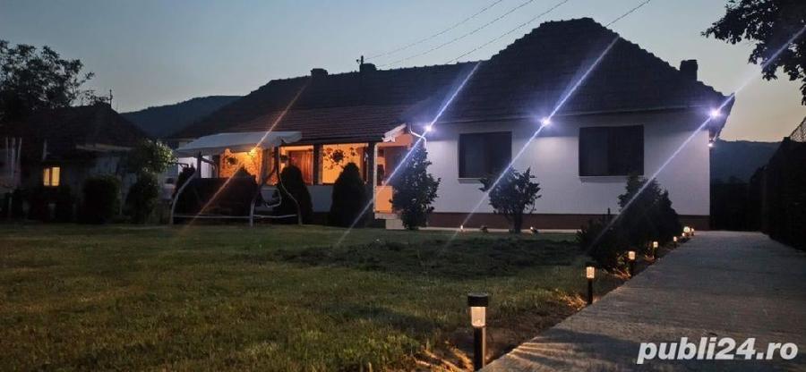 Casă cu 3 camere cu Teren 550 Mp în Criș
