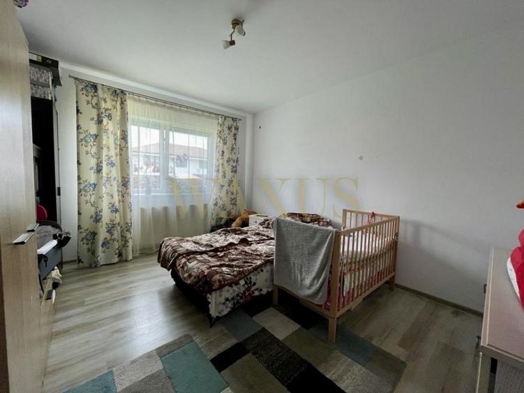 Apartament cu 3 camere decomandat, mobilat în Florești