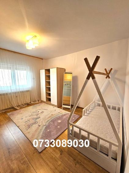 Apartament cu 3 camere semidecomandat în Drumul Taberei