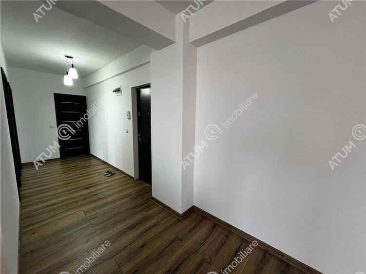 Apartament cu 3 camere decomandat în Sud