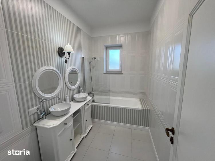 Casă cu 6 camere cu Teren 1500 Mp în Central