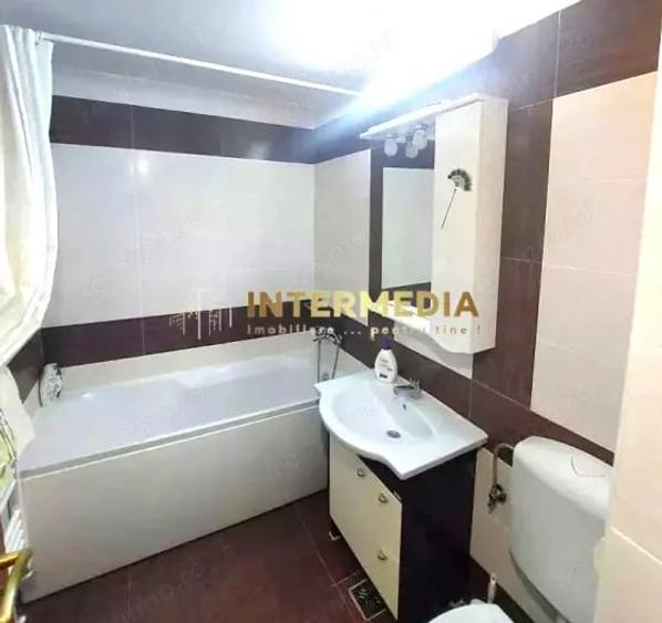 Apartament cu 3 camere decomandat în Tolstoi