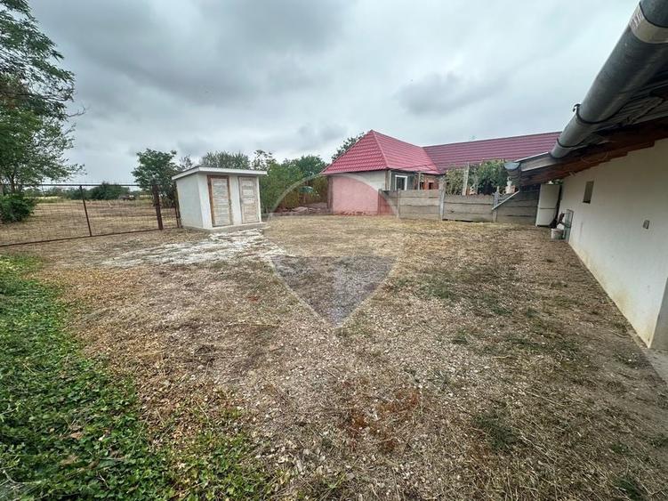 Casă individuală cu 4 camere cu Teren 2442 Mp în Suplacu de Tinca