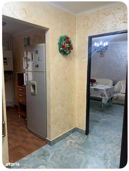 Apartament cu 3 camere decomandat, mobilat în Ultracentral