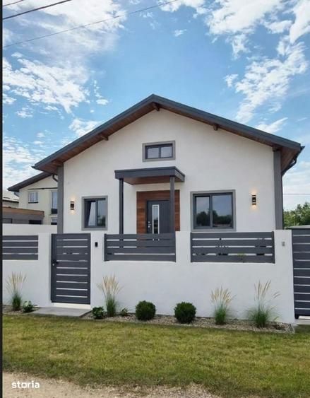 Casă cu 3 camere cu Teren 261 Mp în Berceni