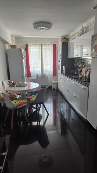 Apartament cu 2 camere decomandat în Gării