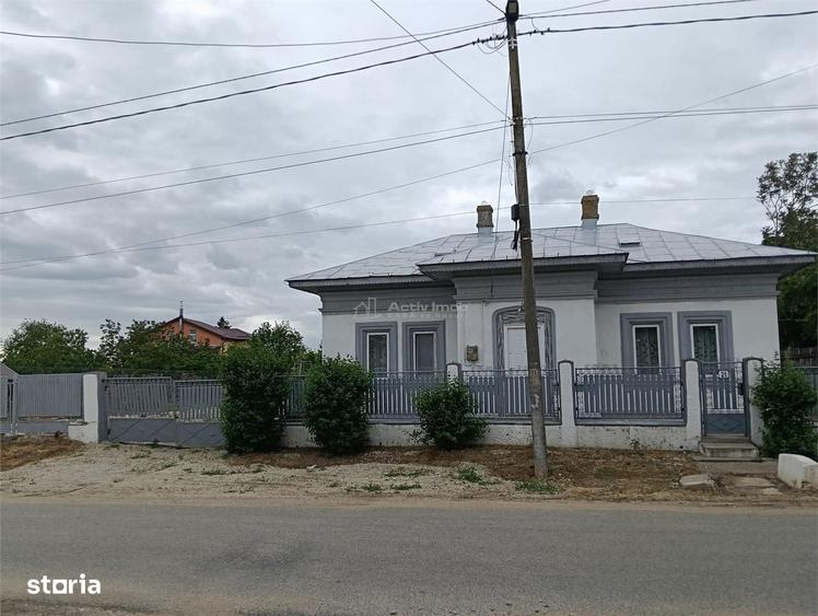 Casă cu 3 camere în Central