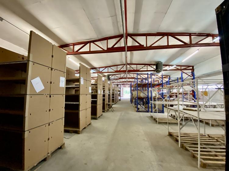 Spațiu industrial, de 2,500 mp, în Berca
