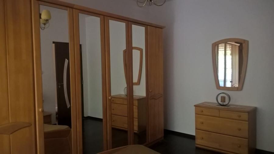Apartament cu 3 camere decomandat, mobilat în 1 Mai