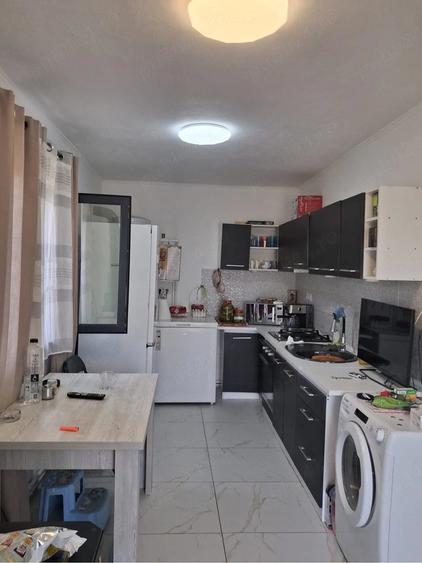 Casă cu 3 camere cu Teren 1000 Mp în Rociu