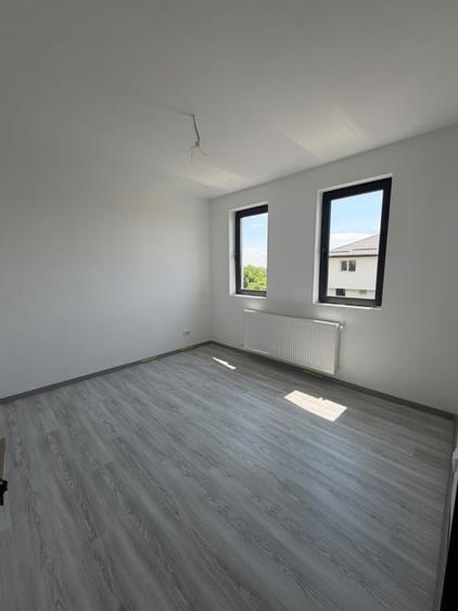 Duplex cu 4 camere cu Canalizare în Bragadiru