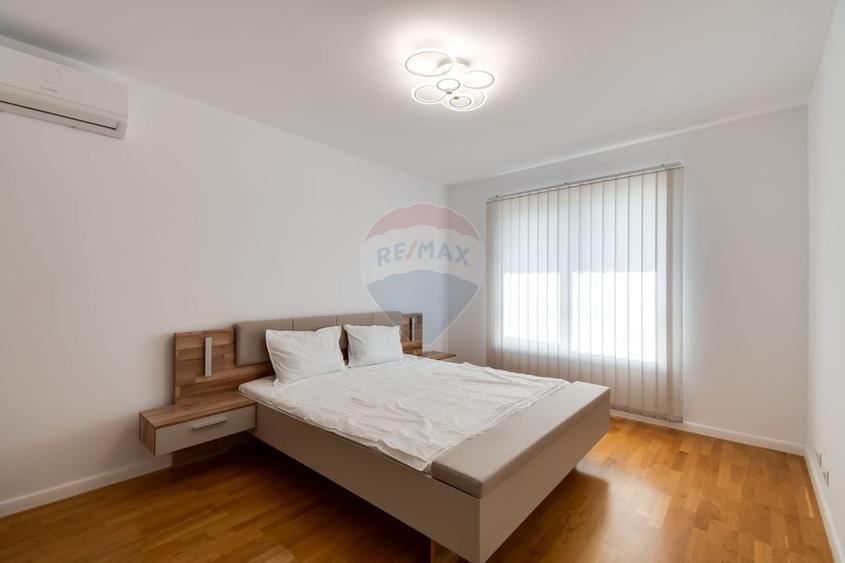 Apartament cu 4 camere decomandat, mobilat în Agronomie