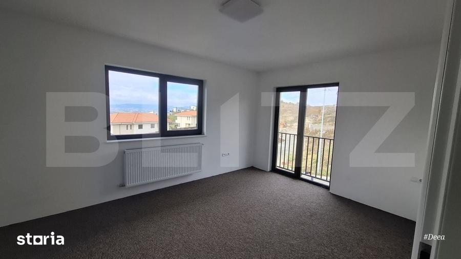 Casă cu 4 camere cu Teren 330 Mp în Central
