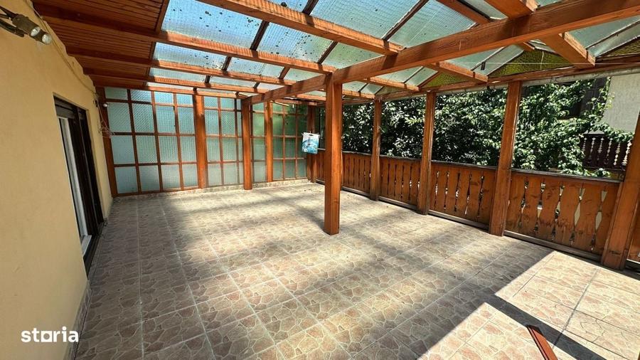 Casă cu 3 camere în Calea Poplăcii