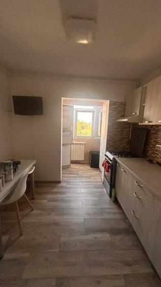 Apartament cu 2 camere semidecomandat în City Park Mall