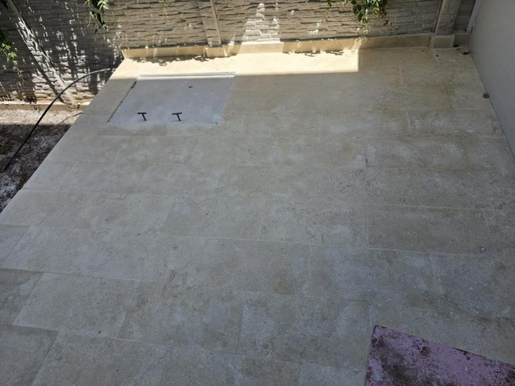 Casă cu 4 camere cu Canalizare în Theodor Pallady