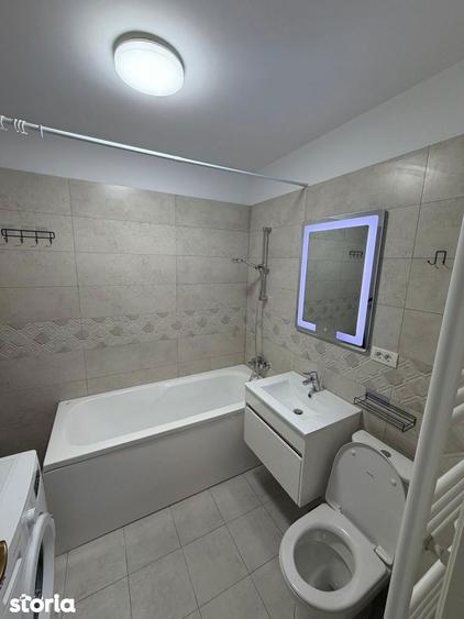 Apartament cu 2 camere decomandat, mobilat în Tomis Plus