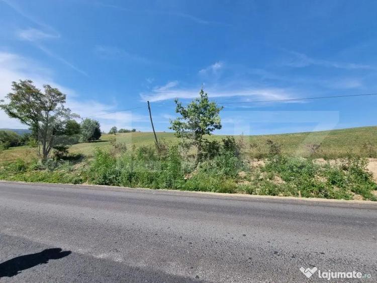 Teren de 4200 mp, în Central