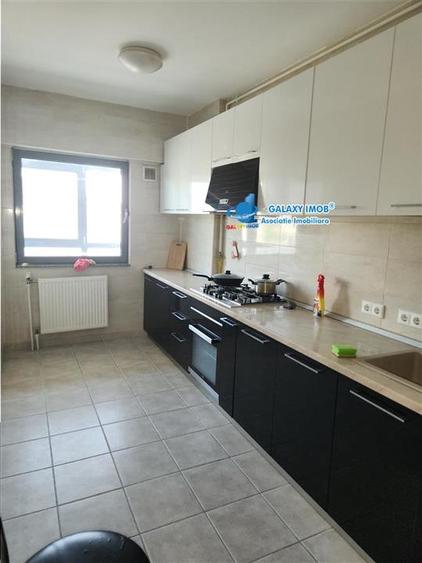 Apartament cu 3 camere decomandat, mobilat în Doamna Ghica