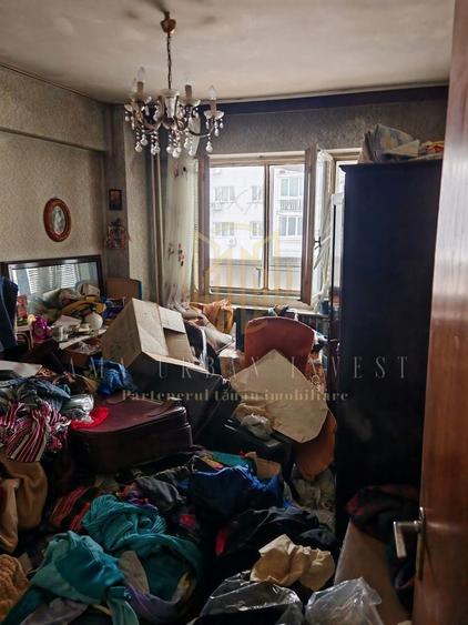 Apartament cu 4 camere decomandat în Dorobanți