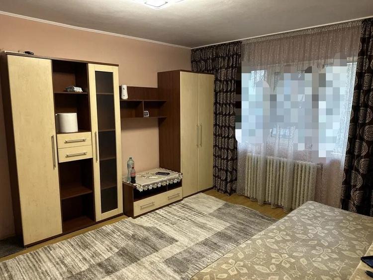 Apartament cu 2 camere semidecomandat, mobilat în Canta