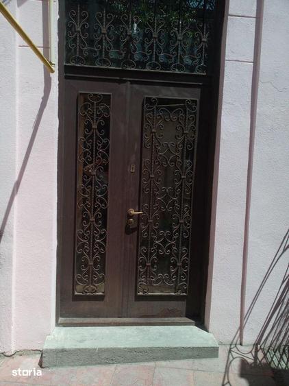 Apartament cu 4 camere în Gara de Nord
