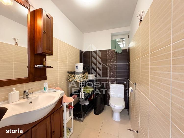 Casă cu 3 camere în Cărpiniș