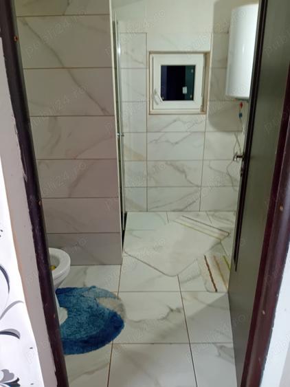 Casă cu 5 camere în Stoișești