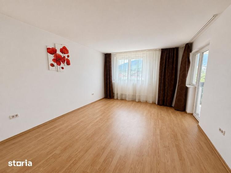 Casă cu Teren 800 Mp în Central
