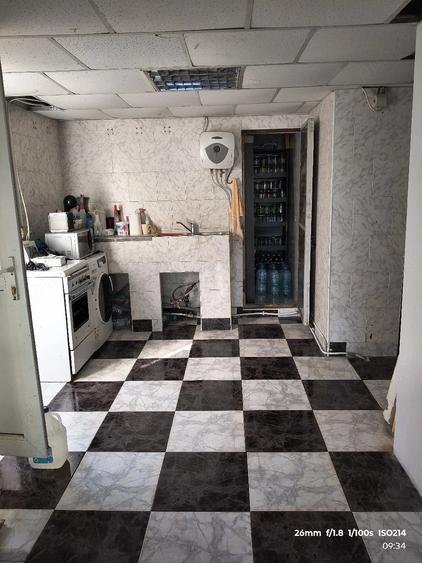Spațiu comercial, de 80 mp, în Iosia