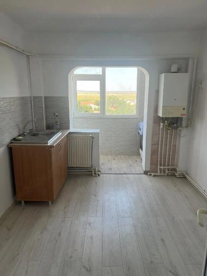 Apartament cu 2 camere decomandat în Exterior Vest