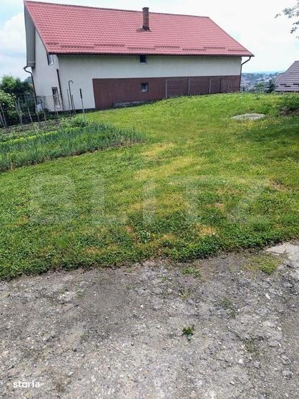 Casă cu 3 camere cu Teren 1000 Mp în Central