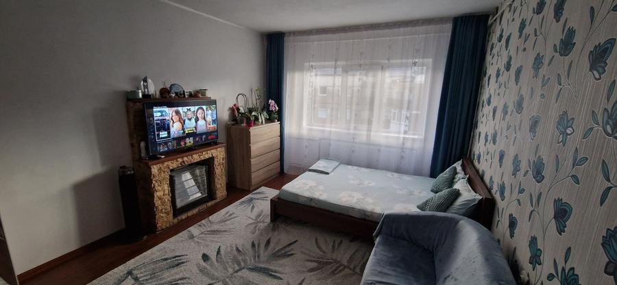 Garsonieră decomandată în Rogerius